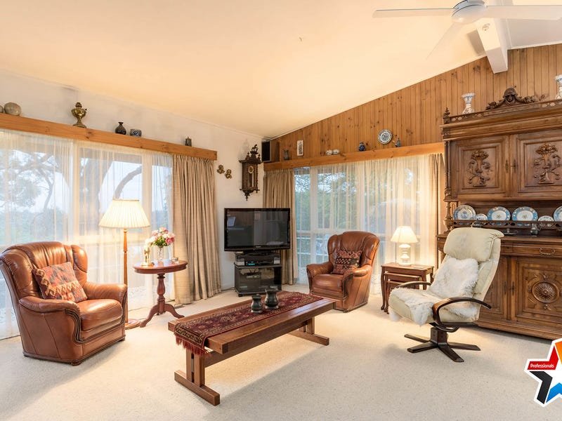 38 Velma Grove, Ringwood East image 3