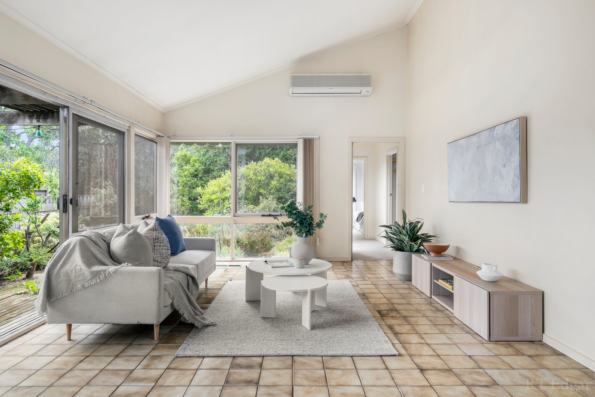 Property Gallery Thumbnail 2