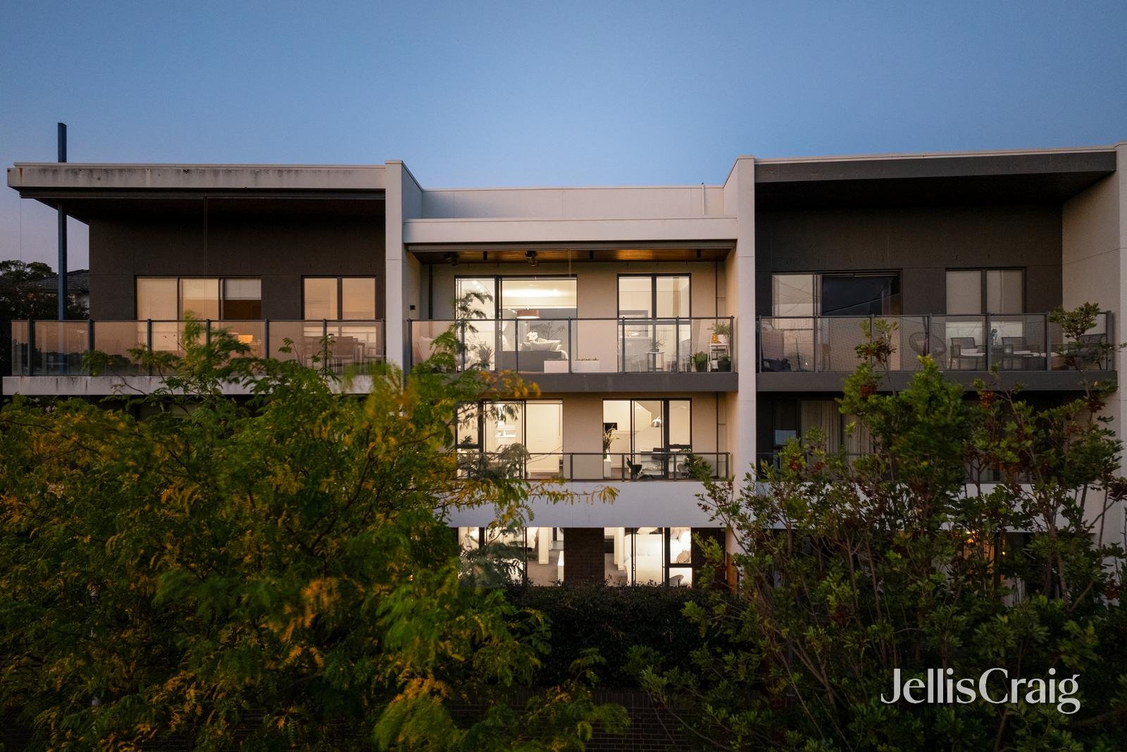 38 Waverley Park Drive, Mulgrave image 1