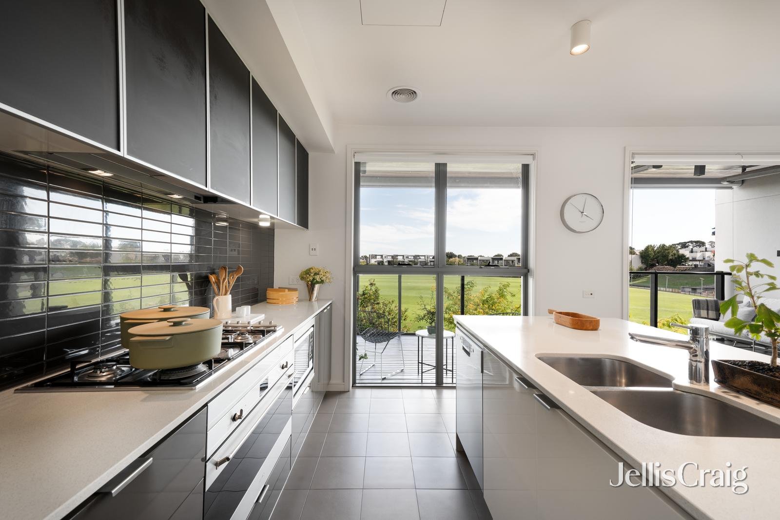 38 Waverley Park Drive, Mulgrave image 12