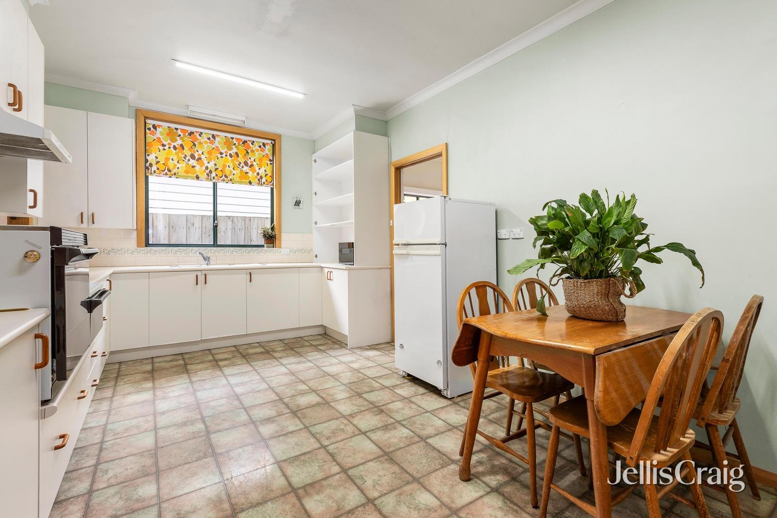 38 Wellington Avenue, Blackburn image 3