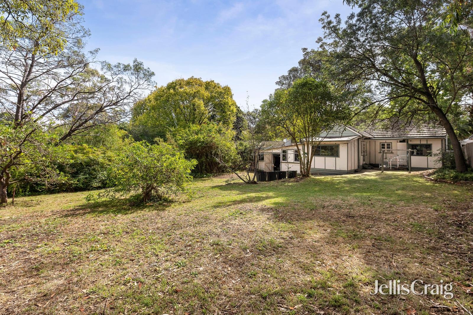 38 Wellington Avenue, Blackburn image 9
