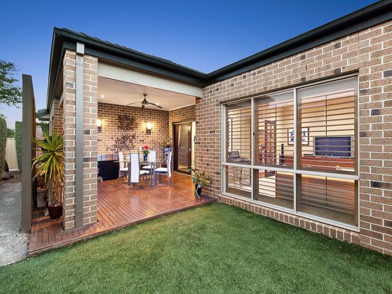 38 Westerfolds Terrace, Caroline Springs image 9