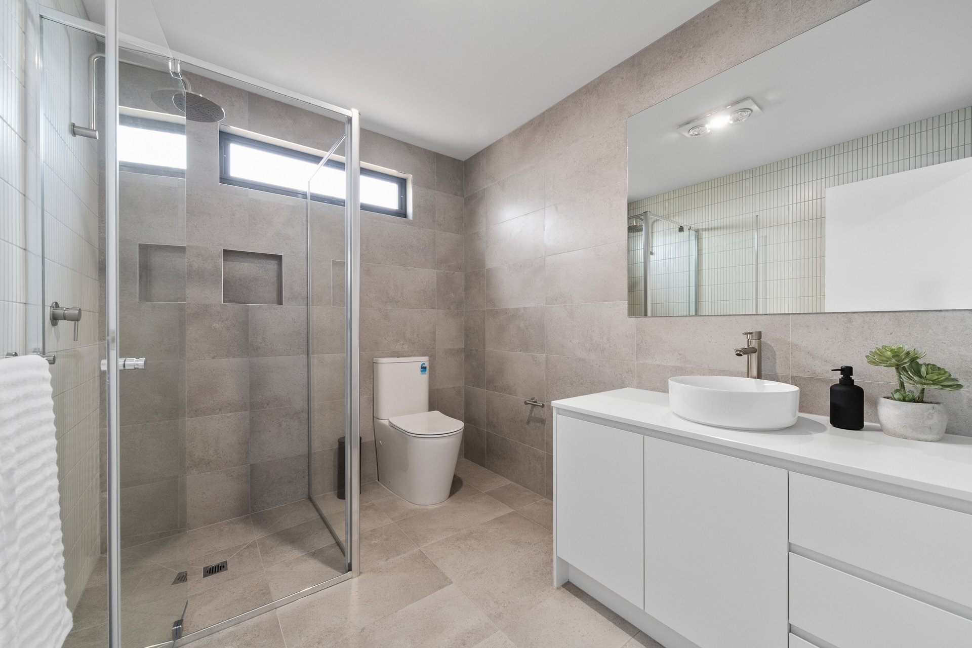 3 / 8 Wilson Street ROSEBUD