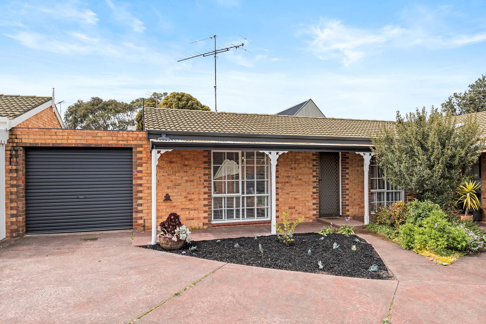 Property Gallery - Main Image