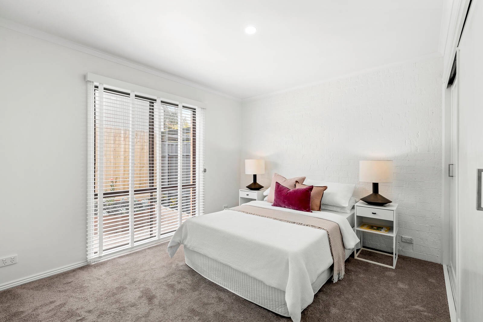 Property Gallery Thumbnail 6