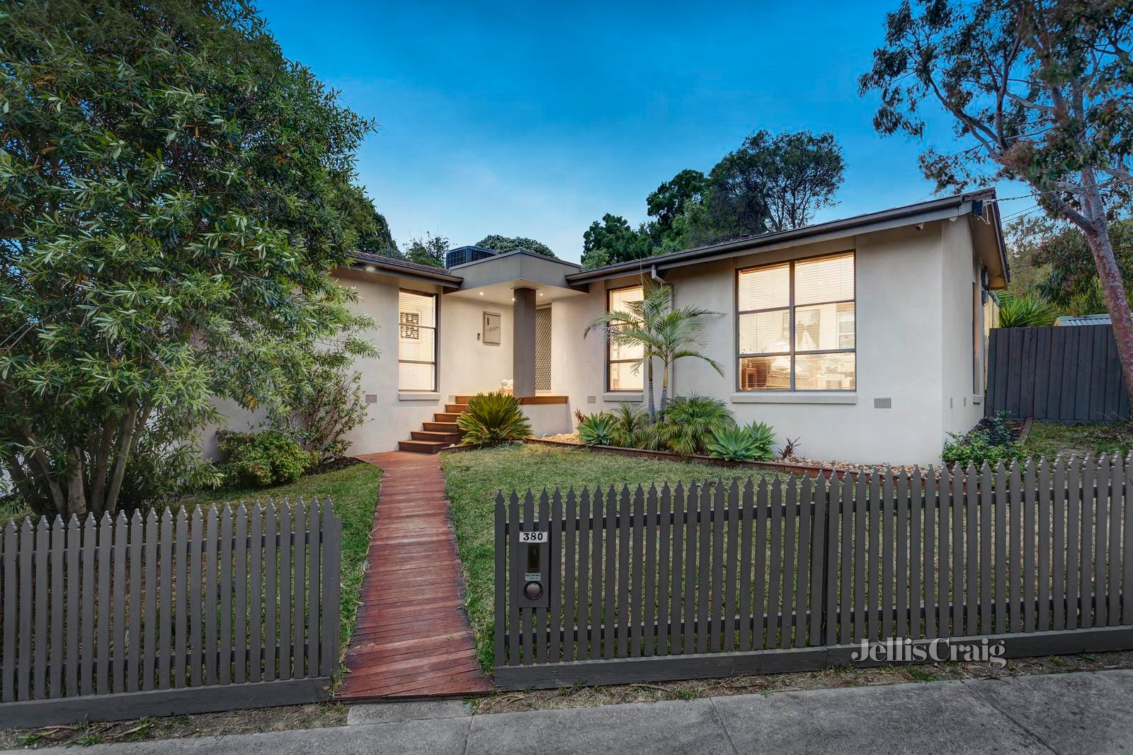 380 Service Road, Watsonia image 1