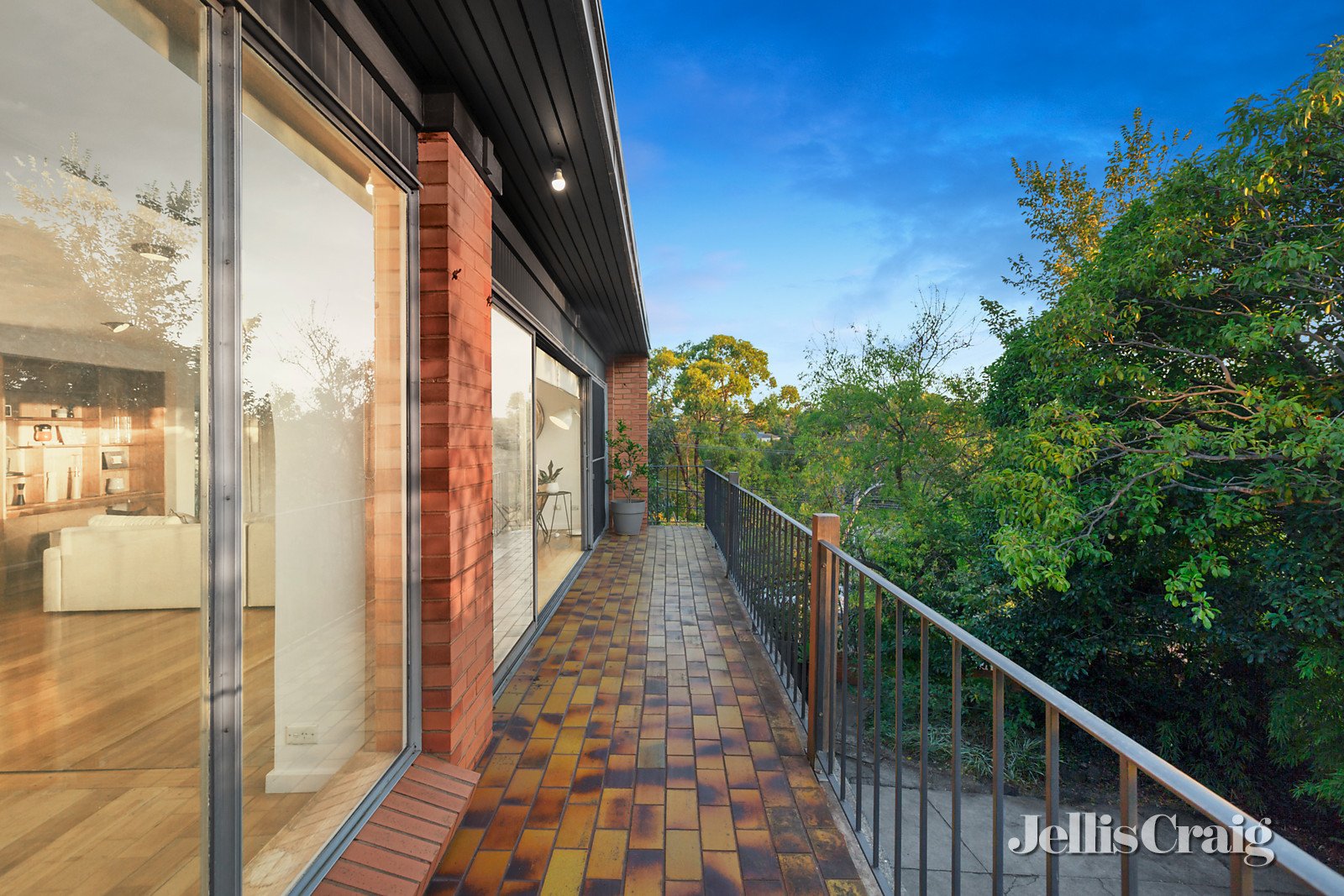 381 High Street Road, Mount Waverley image 7