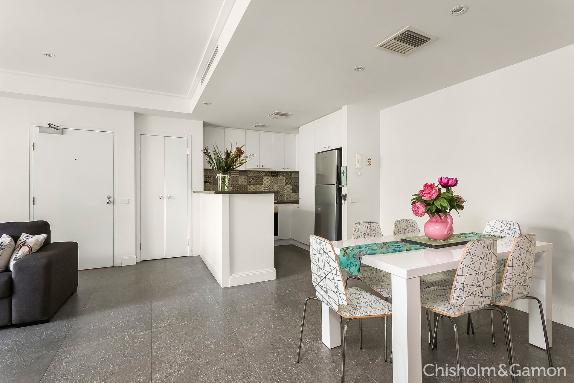 3/81 Pickles Street, Port Melbourne image 1
