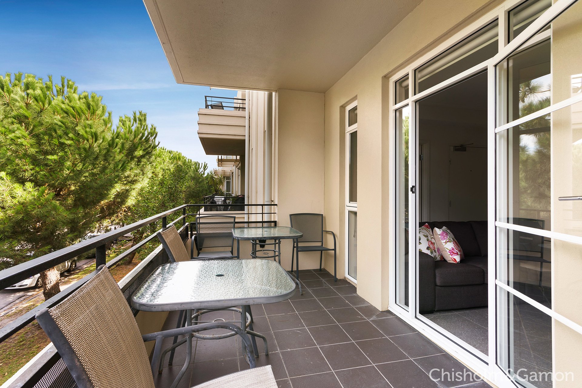 3/81 Pickles Street, Port Melbourne image 2