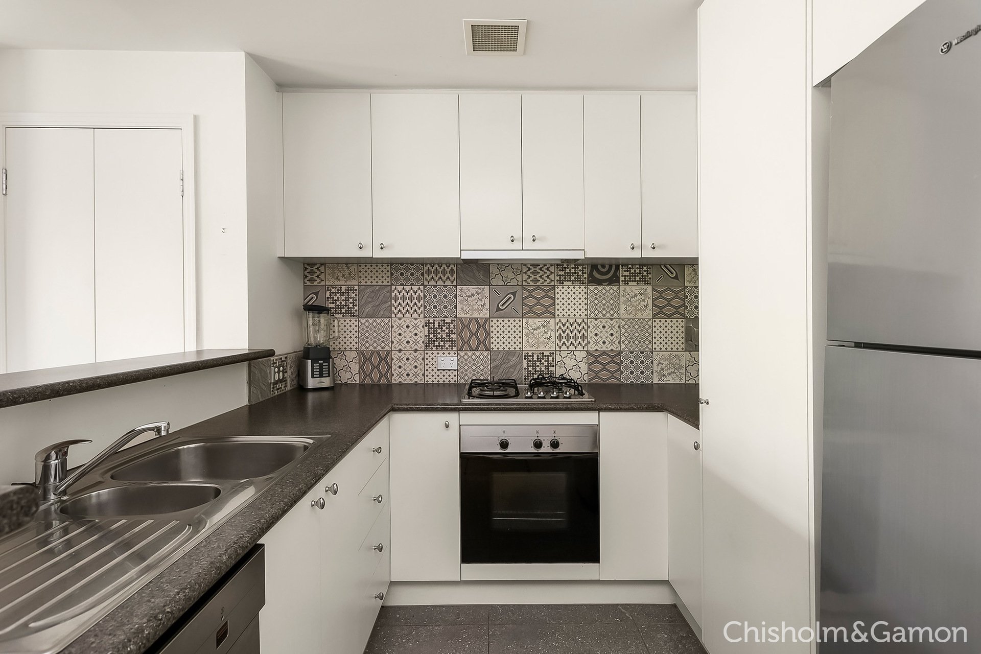 3/81 Pickles Street, Port Melbourne image 5