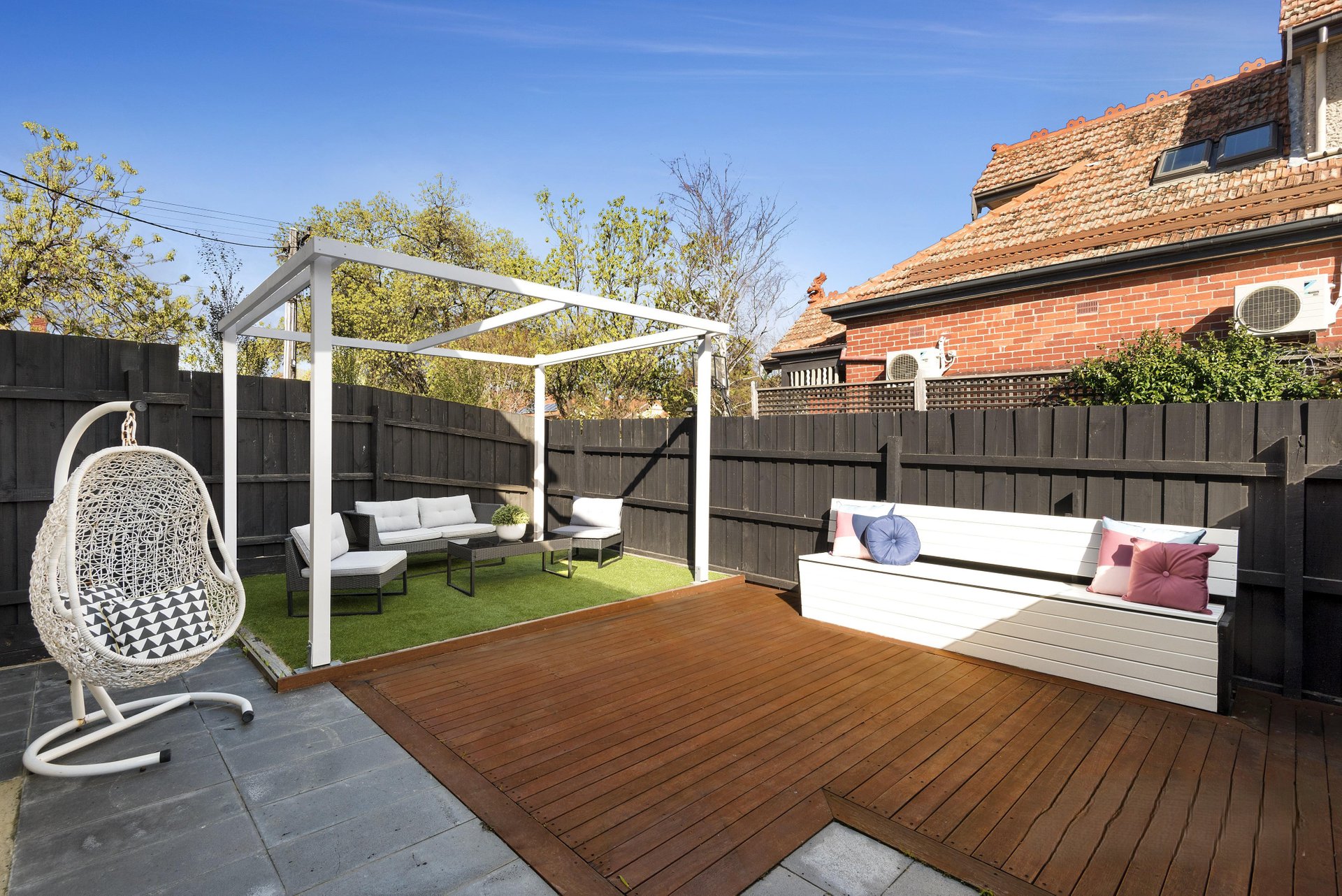 Property Gallery Thumbnail 8