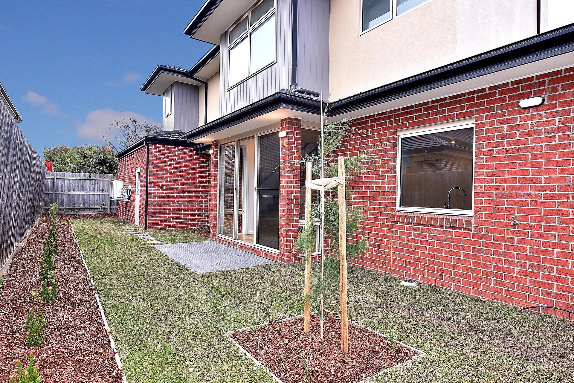 3/82 Essex Road, Mount Waverley image 5