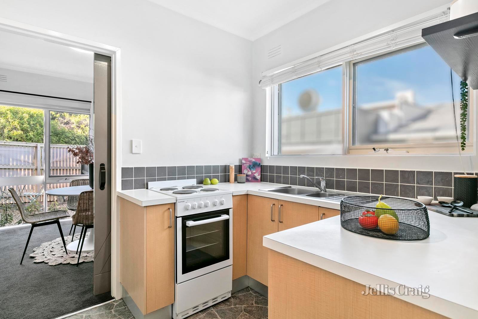 3/82 Lilydale Grove, Hawthorn East image 4