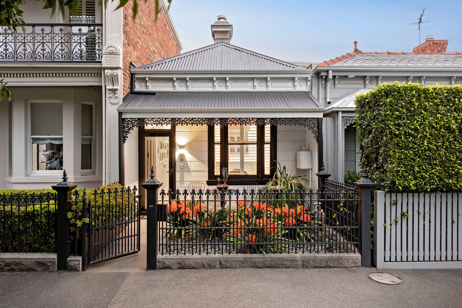 382 Montague Street