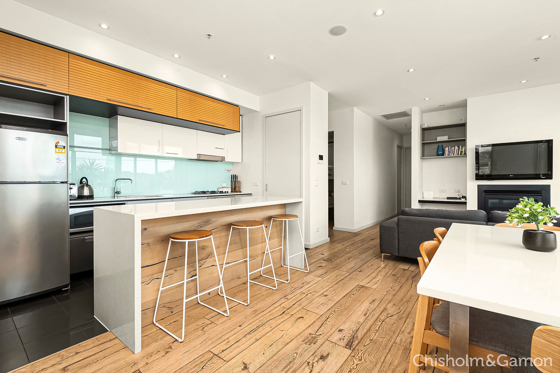38/220 Barkly Street, St Kilda image 3