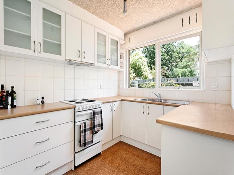 3/83 Severn Street, Box Hill North image 4
