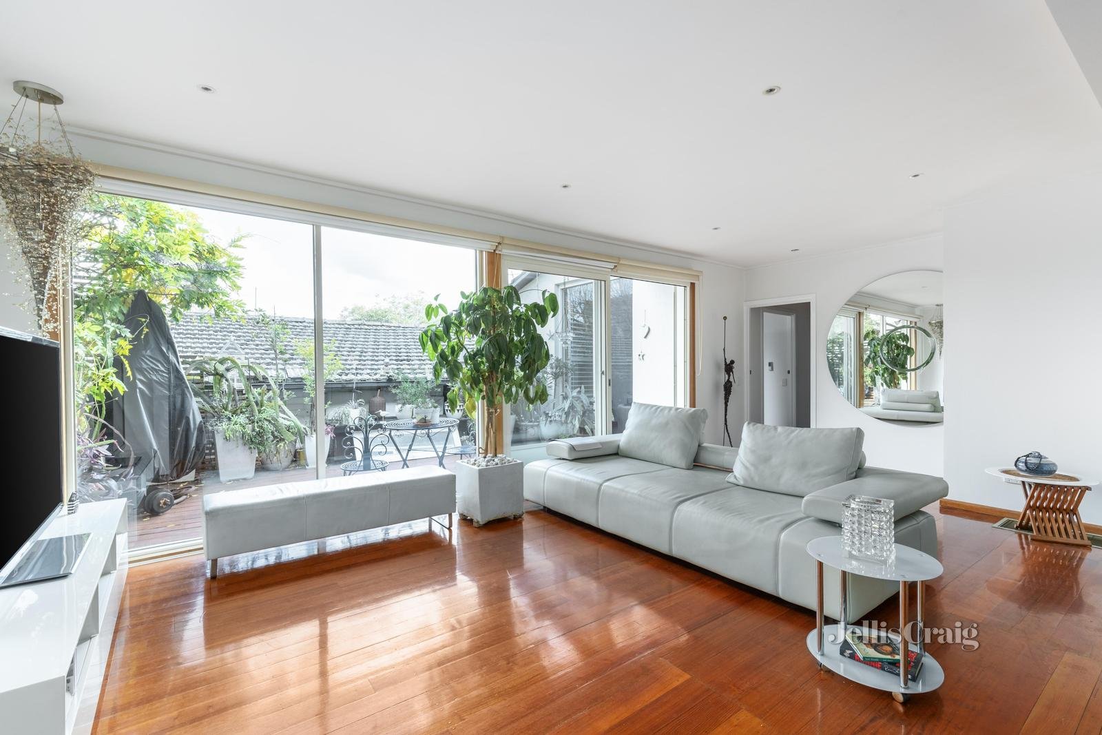 3/85 Grange Road, Toorak image 2