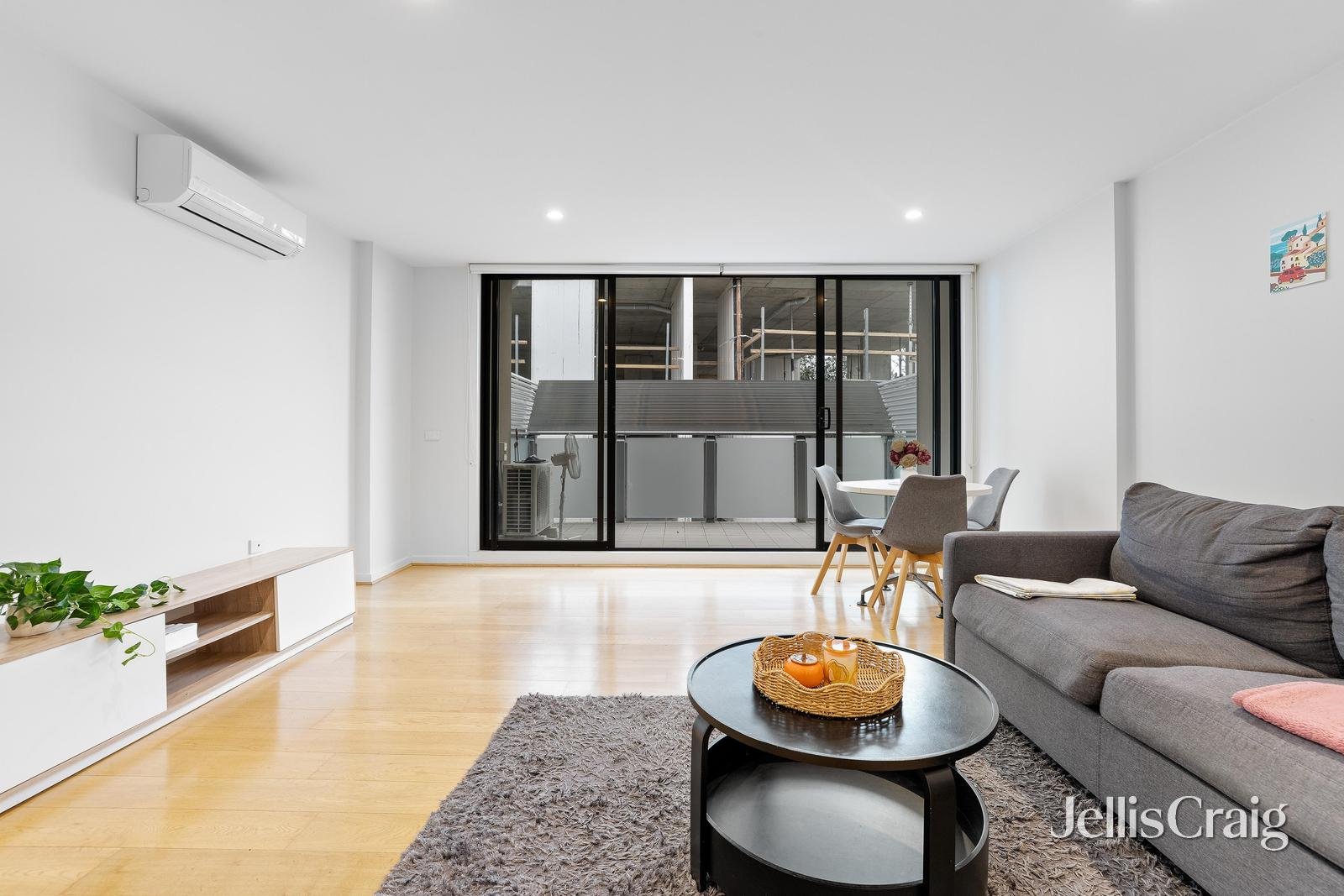 3/85 Whitehorse Road, Blackburn image 2