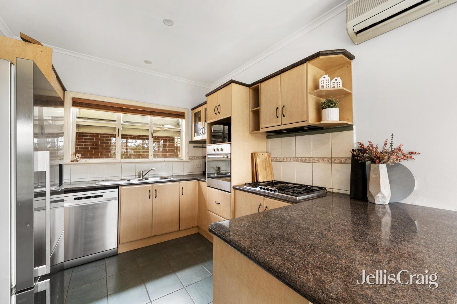 386 Dorset Road, Croydon image 5