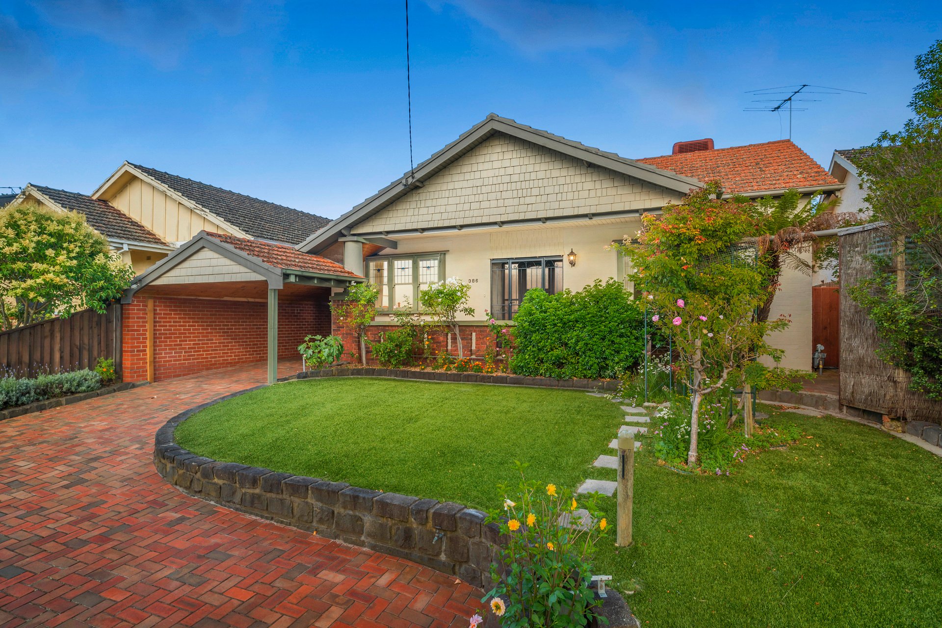 Property Gallery - Main Image