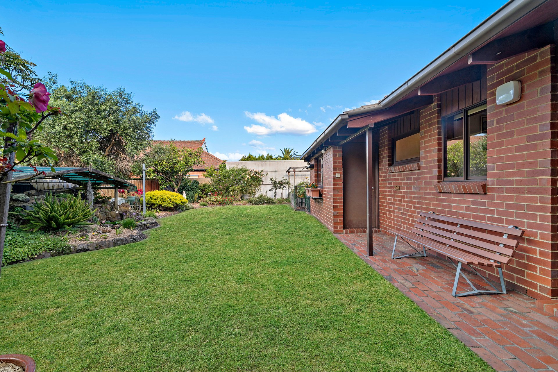 Property Gallery Thumbnail 11