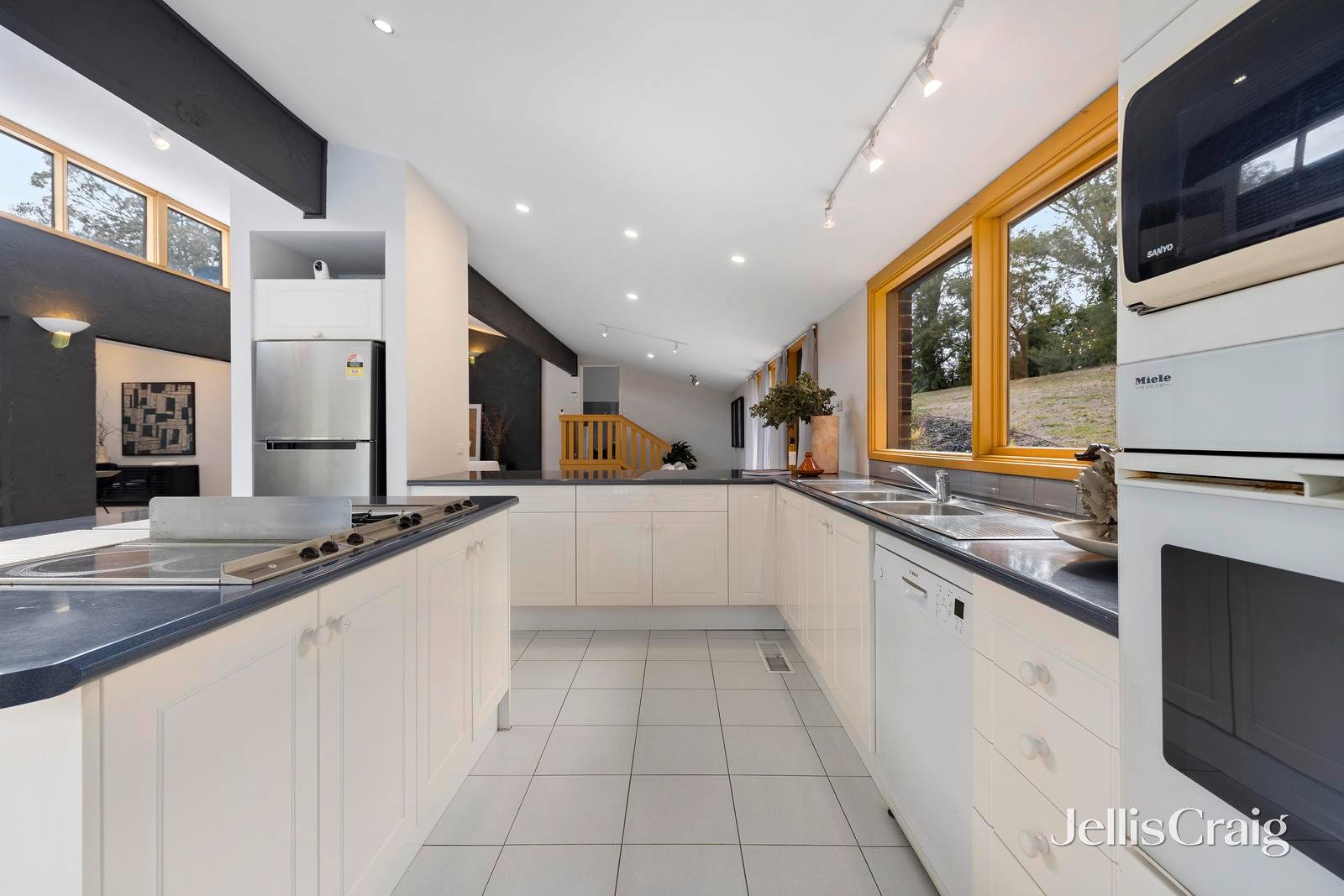 387-391 Old Warrandyte Road, Ringwood&nbsp;North image 12