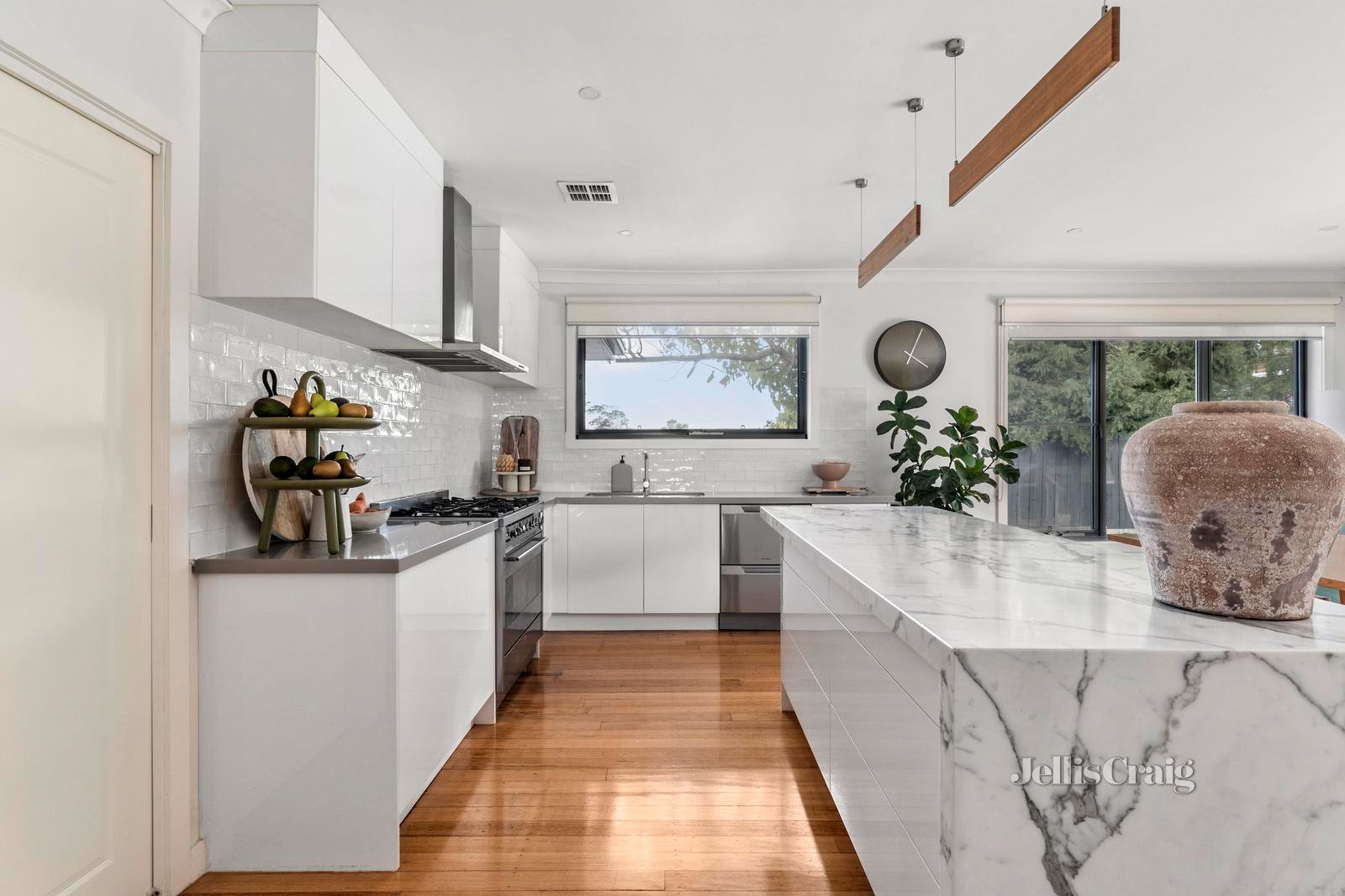 387 Mascoma Street, Strathmore Heights image 4