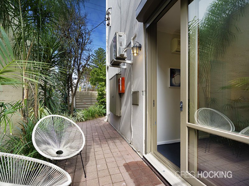 3/87 Ross Street, Port Melbourne image 2