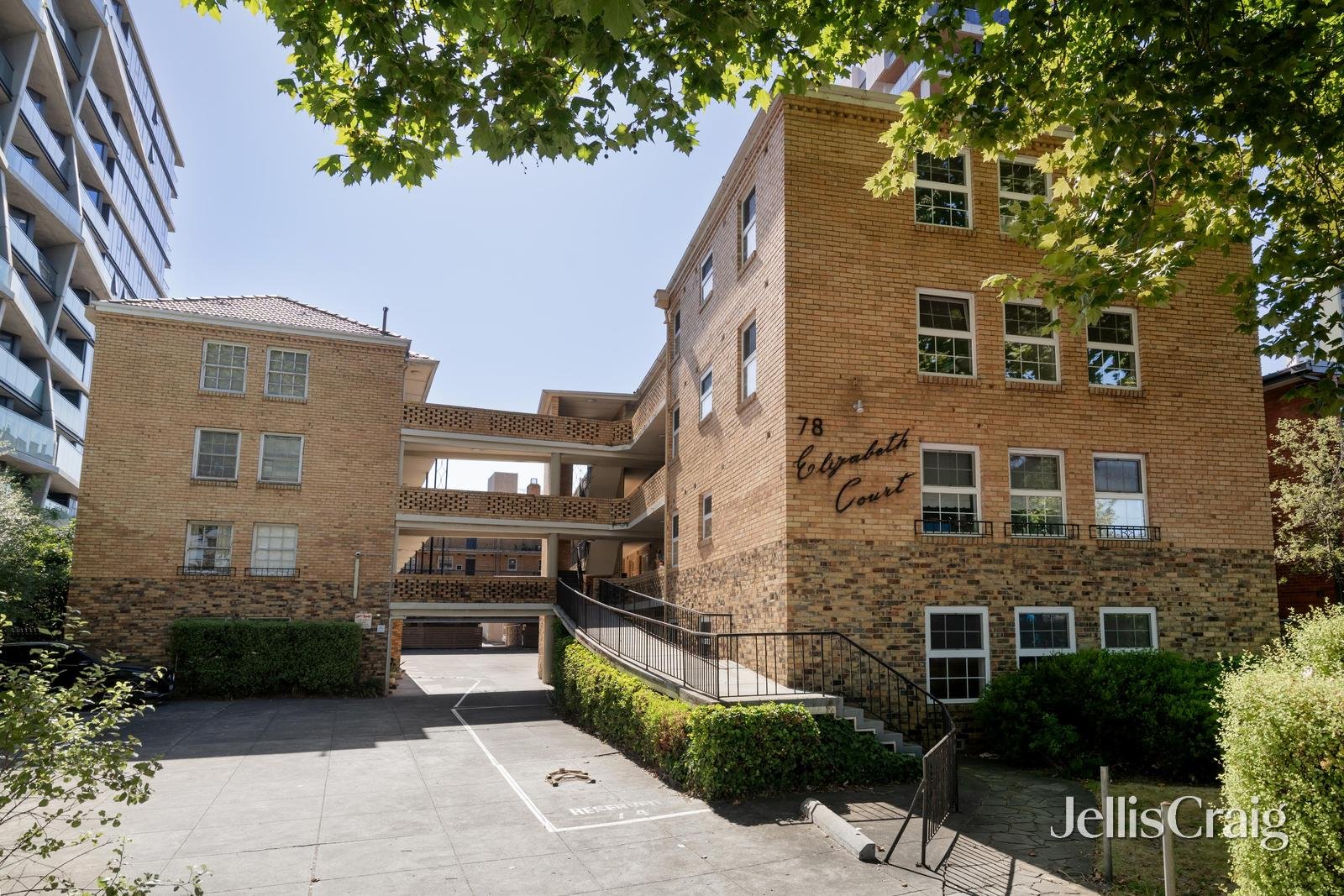 38/78 Queens Road, Melbourne image 1