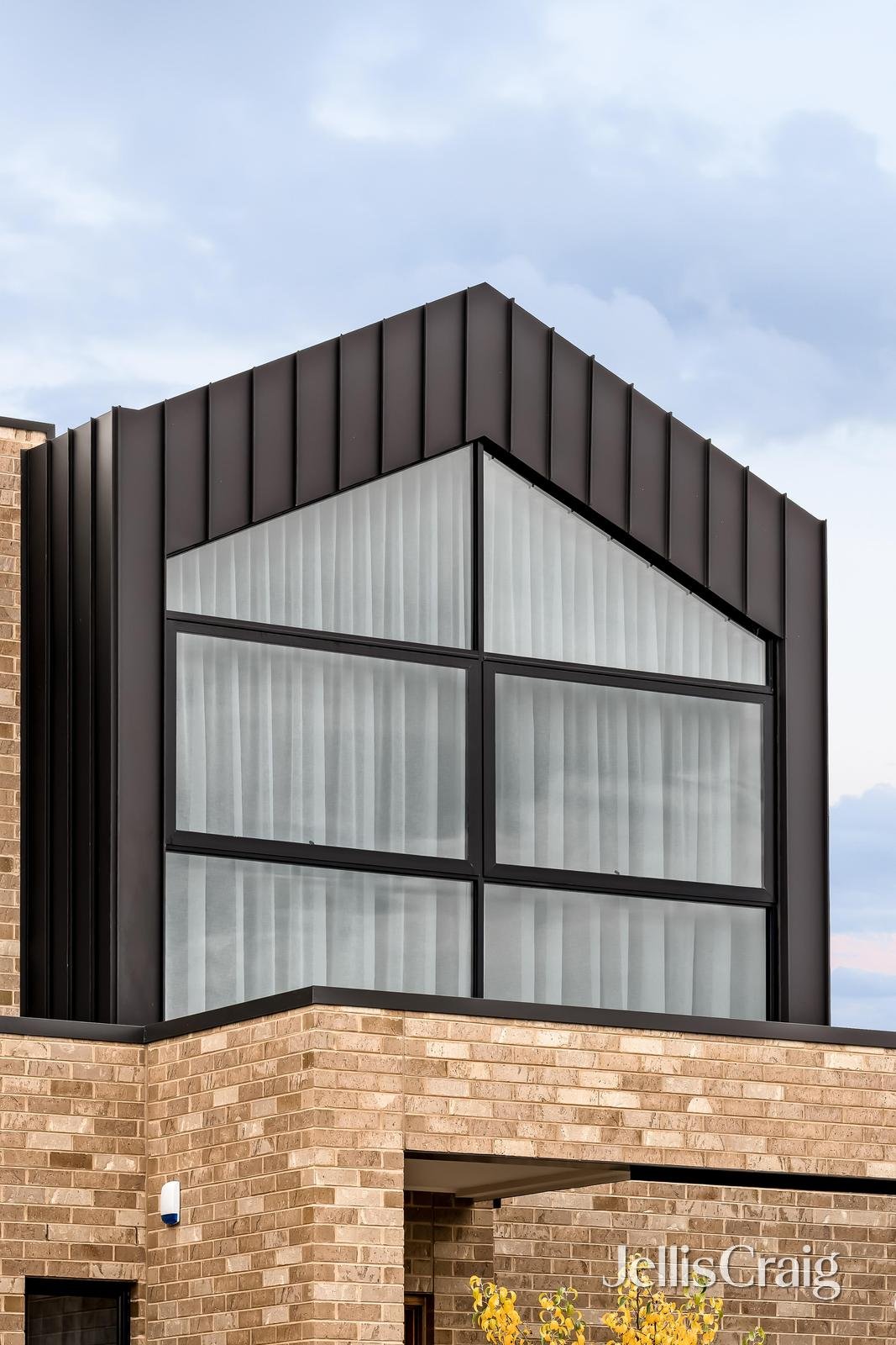 38a Carrington Road, Reservoir image 2