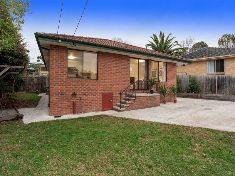 38A Dryden Concourse, Mooroolbark image 2