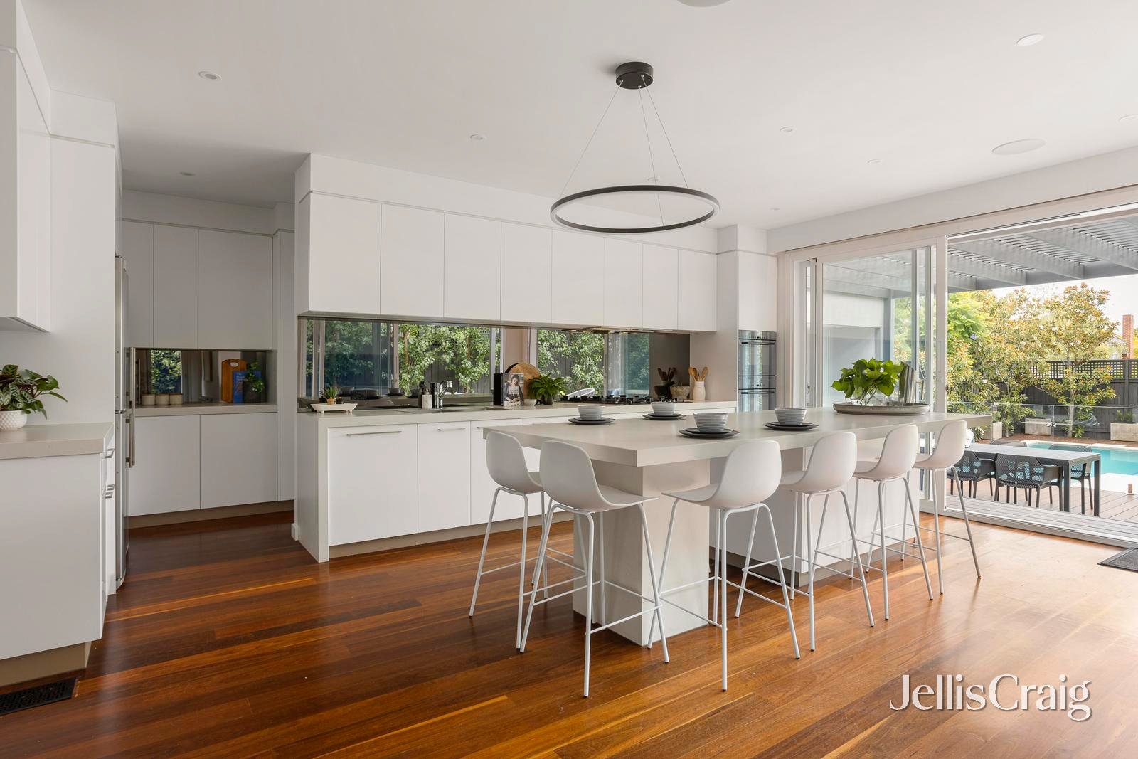 38A Essex Road, Surrey&nbsp;Hills image 2