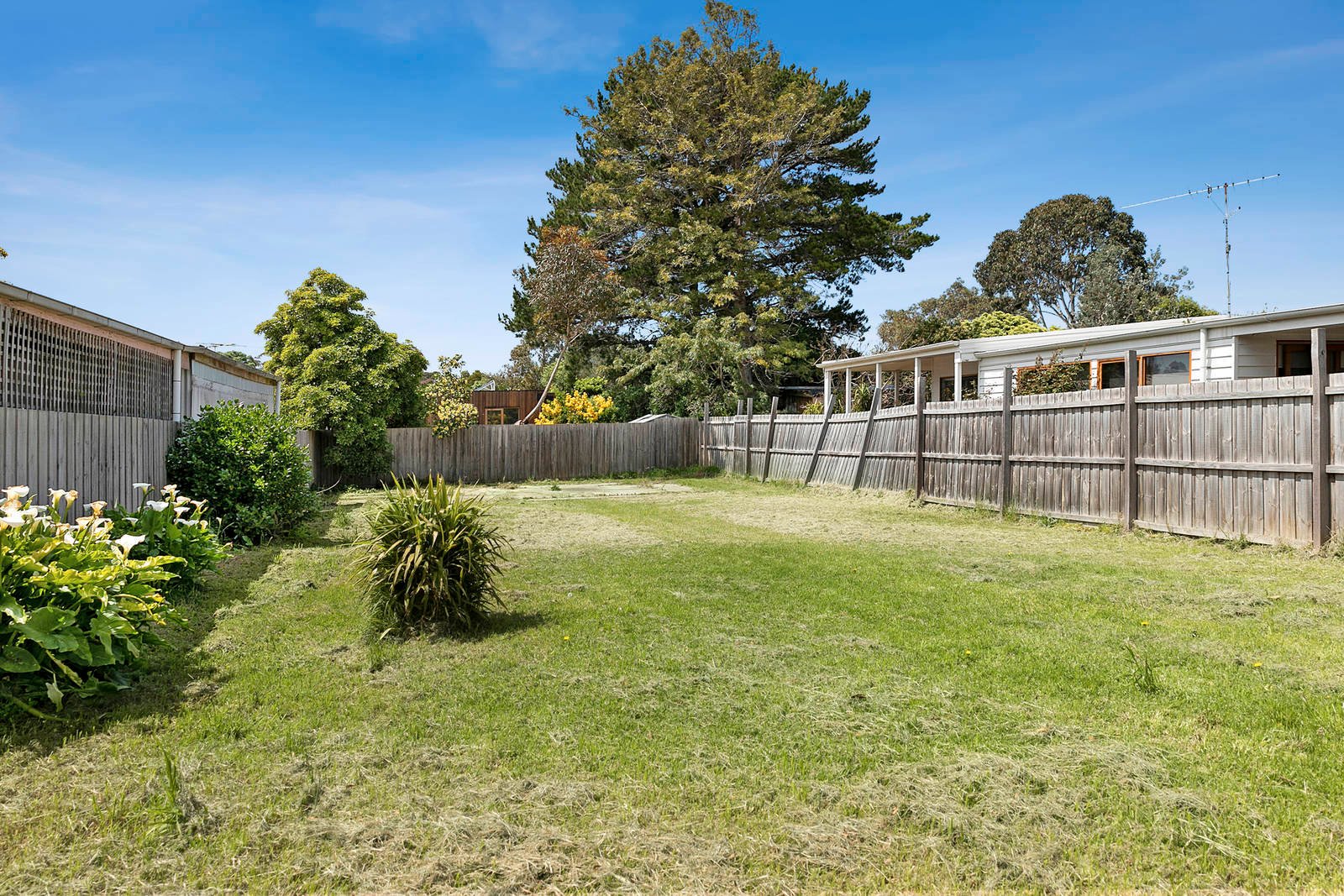 Property Gallery Thumbnail 3