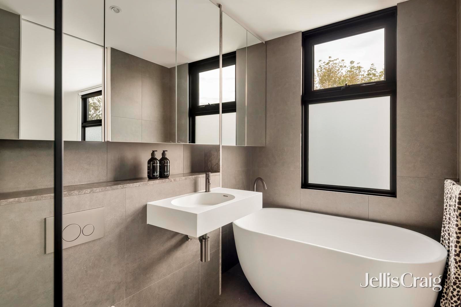 38b Cloris Avenue, Beaumaris image 13