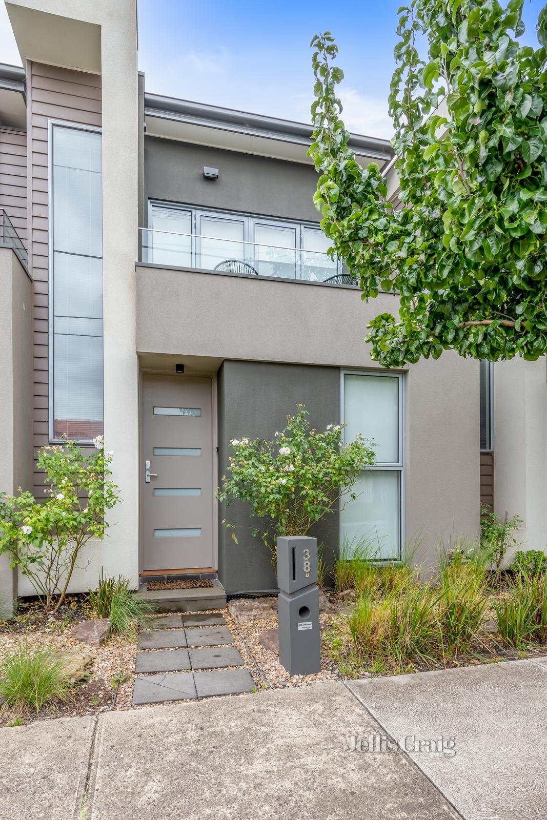 38B Separation Street, Fairfield image 10