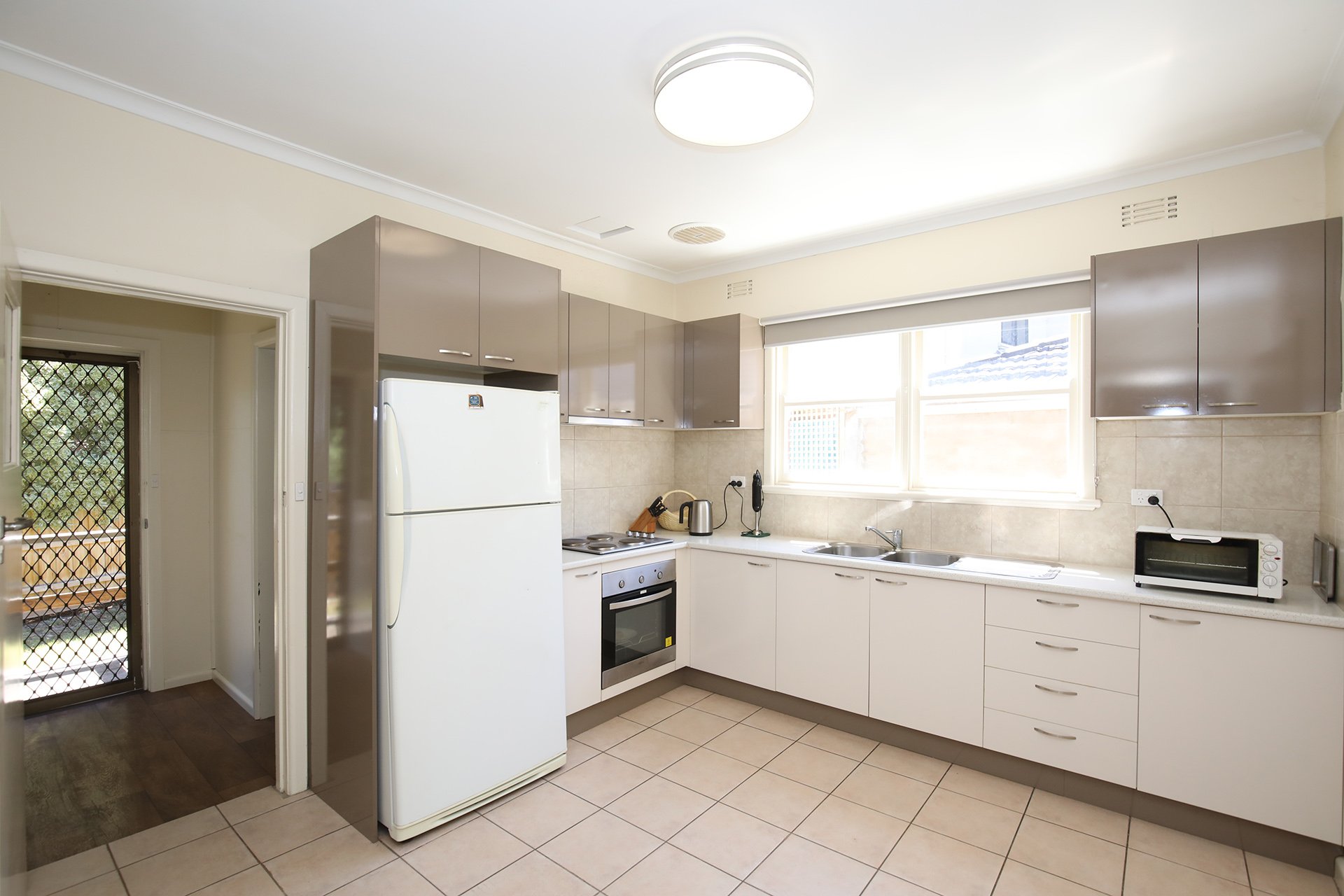 39-41 Rose Avenue, Bulleen image 2