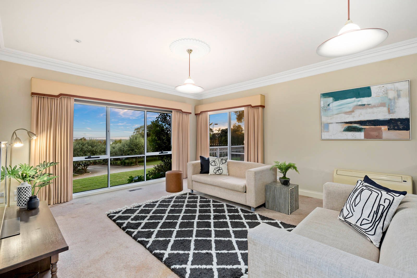 Property Gallery Thumbnail 11