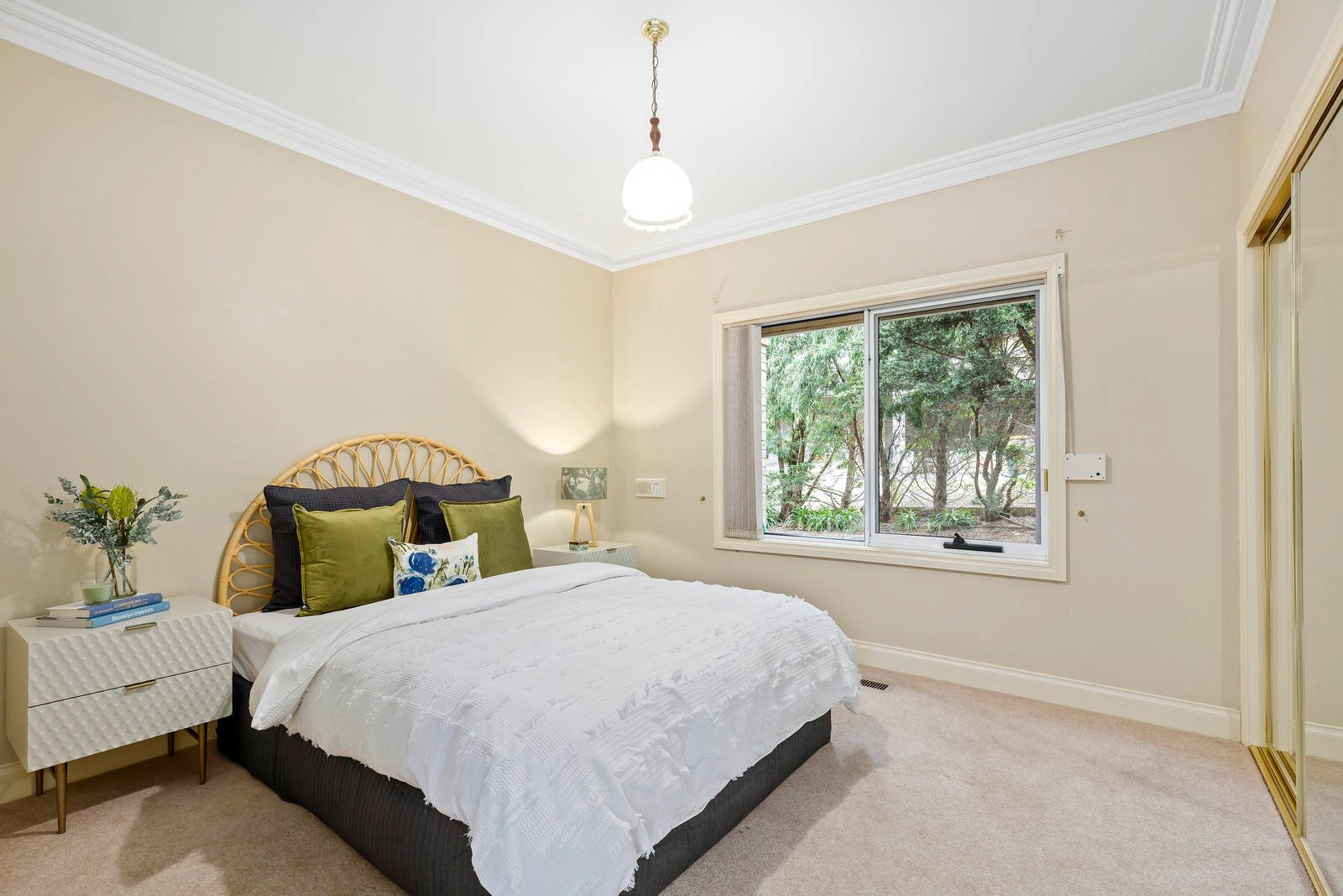 Property Gallery Thumbnail 14