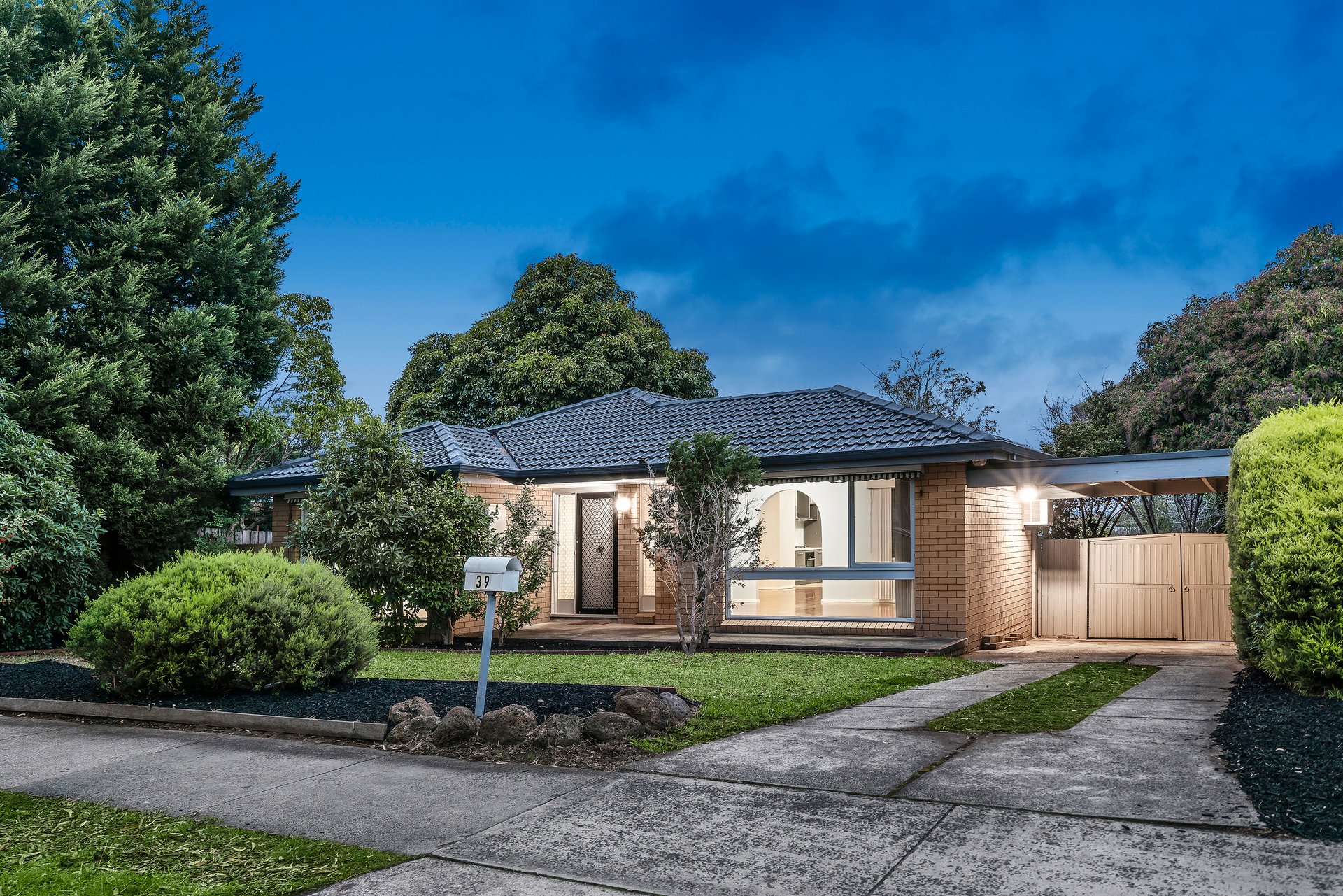 39 Amesbury Avenue, Wantirna image 1