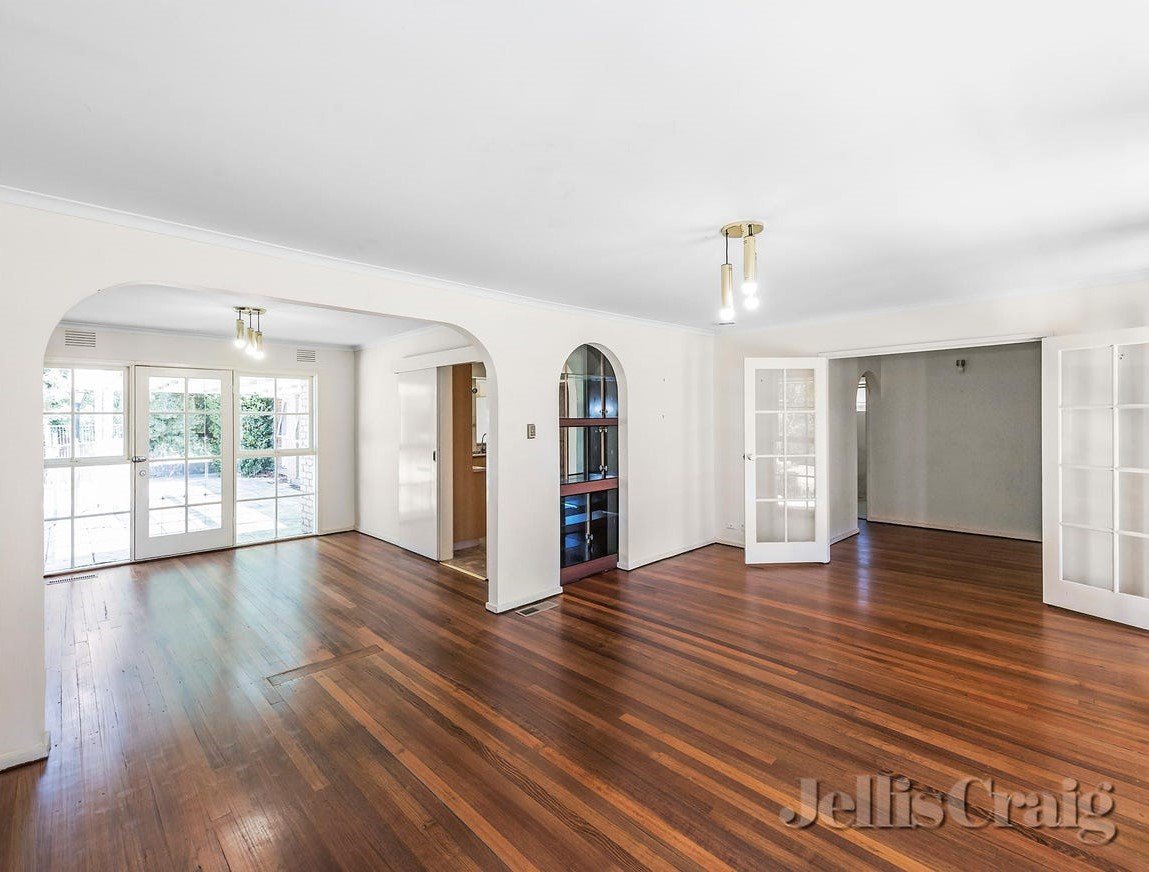 39 Appletree Drive, Glen Waverley image 3