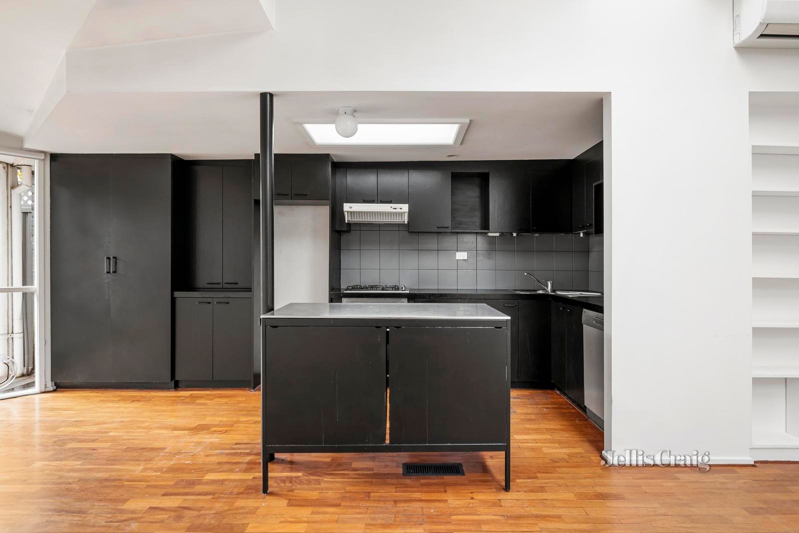 39 Ashworth Street, Albert Park image 4