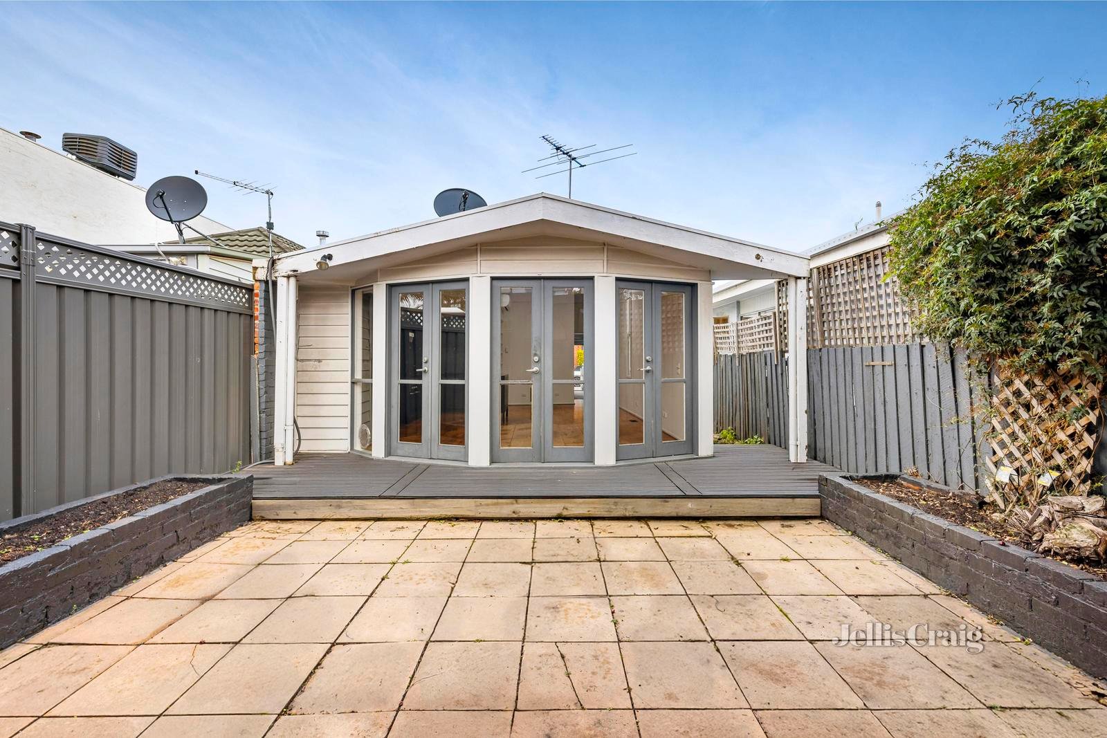 39 Ashworth Street, Albert Park image 8