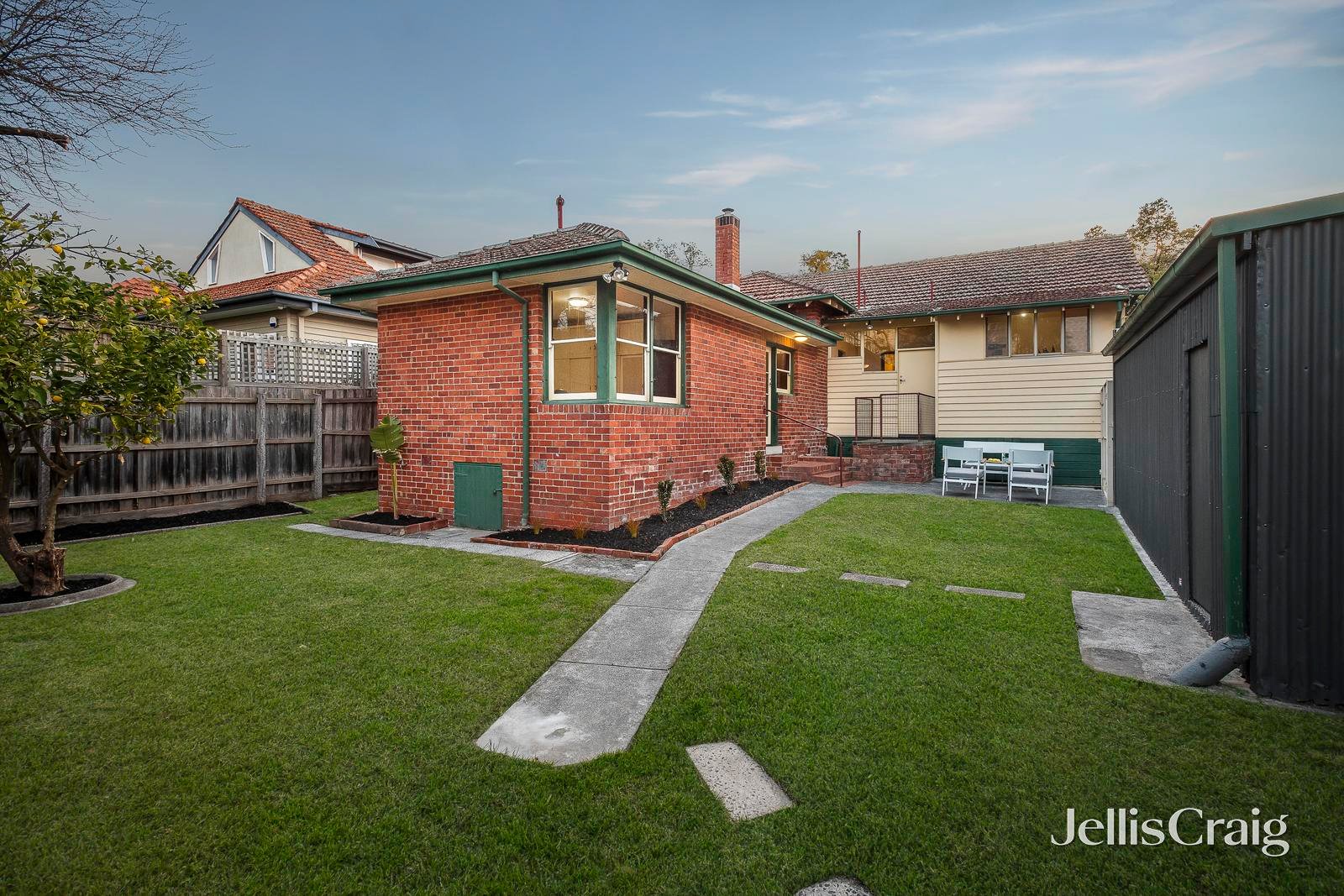 39 Athelstan Road, Camberwell image 3