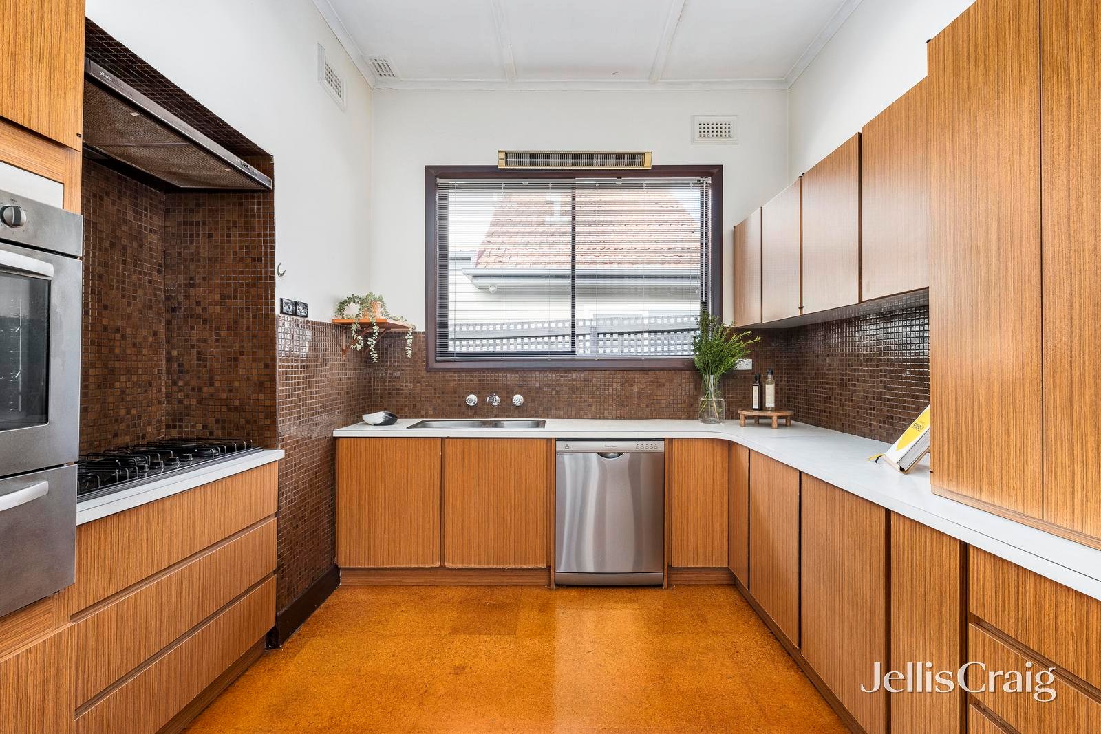 39 Athelstan Road, Camberwell image 6