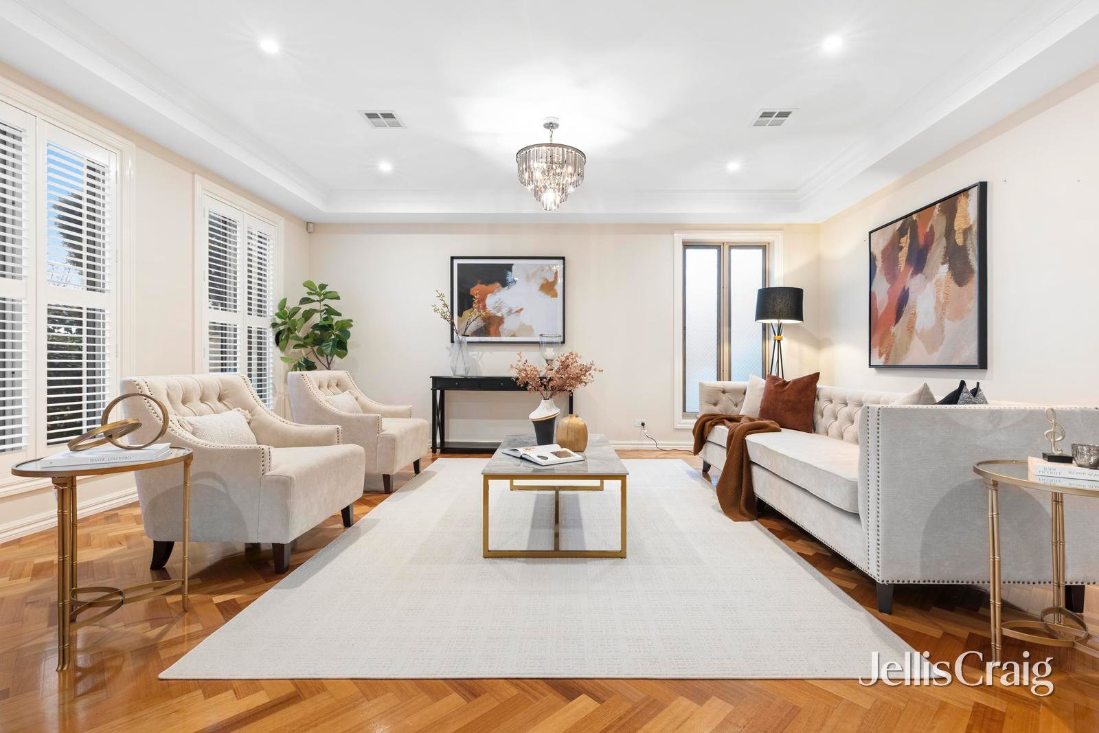 39 Avonhurst Drive, Glen&nbsp;Waverley image 2