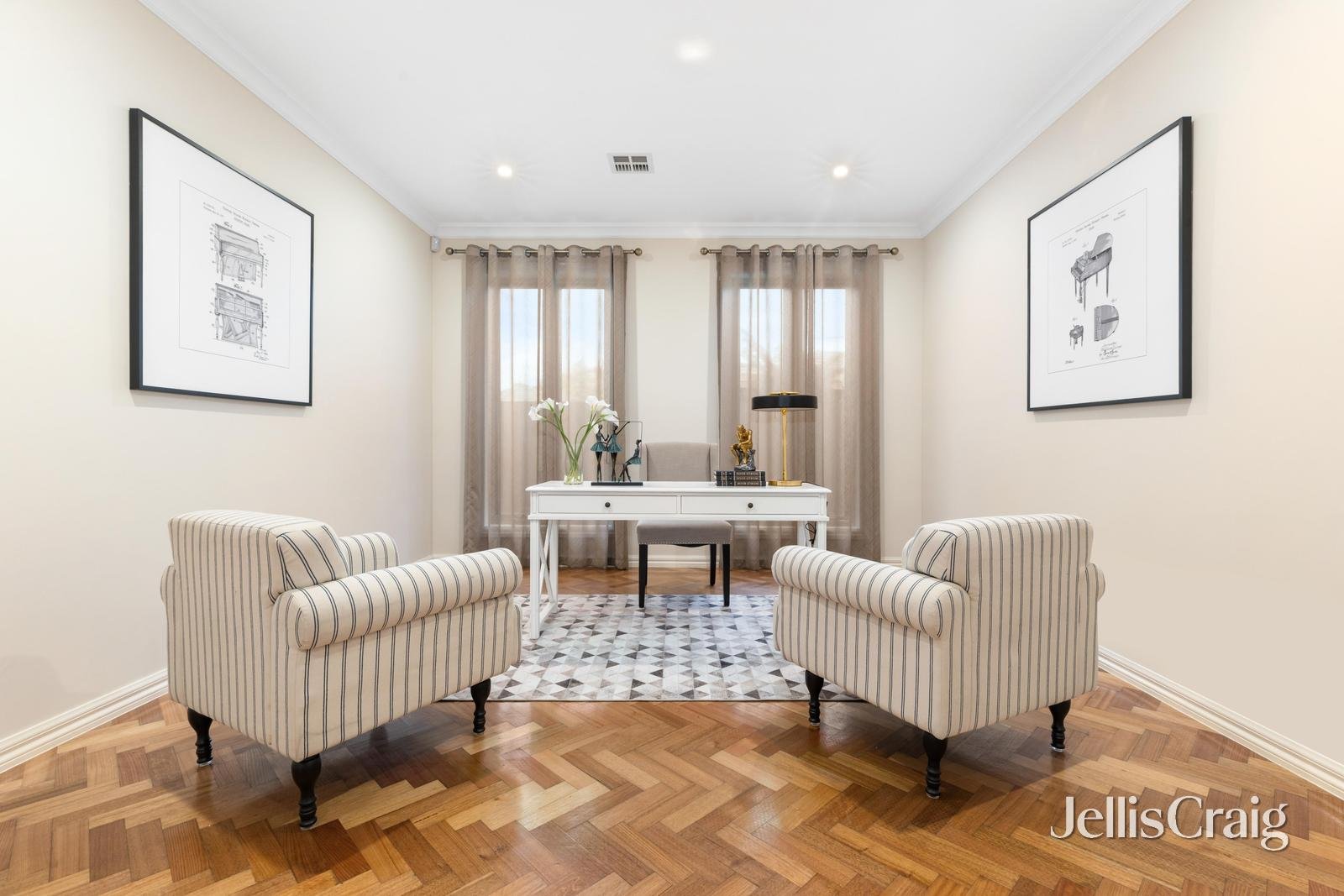 39 Avonhurst Drive, Glen&nbsp;Waverley image 9