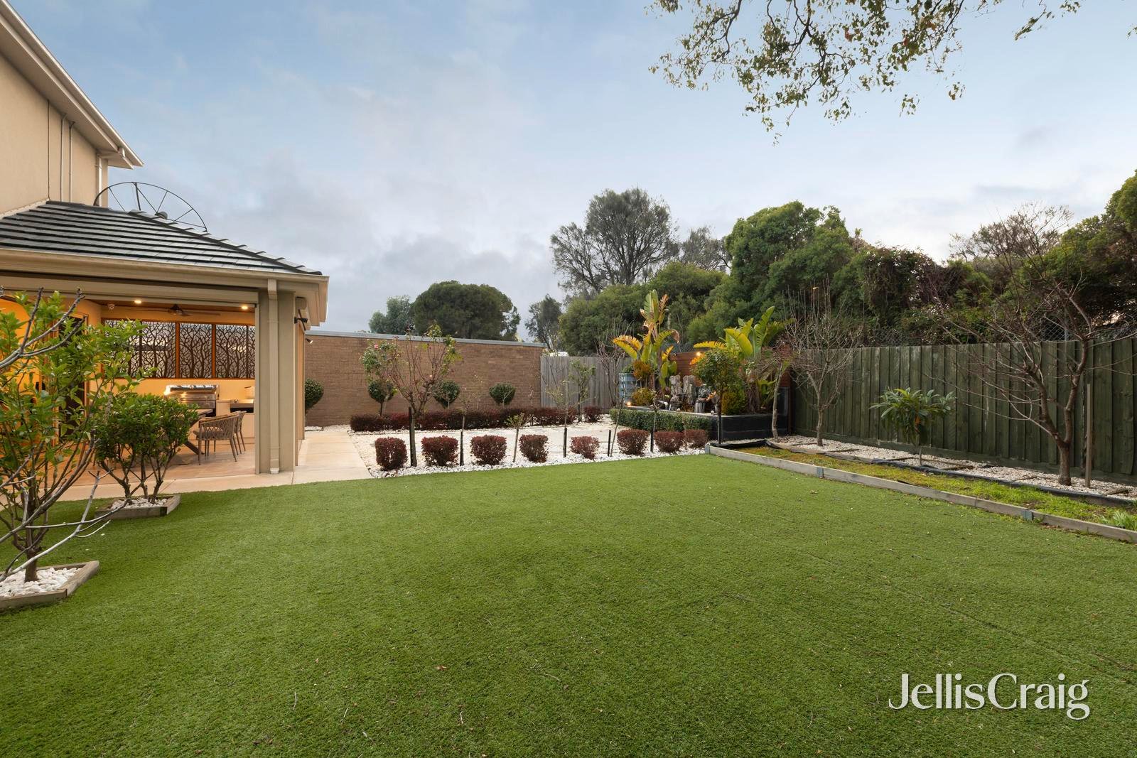 39 Avonhurst Drive, Glen&nbsp;Waverley image 24