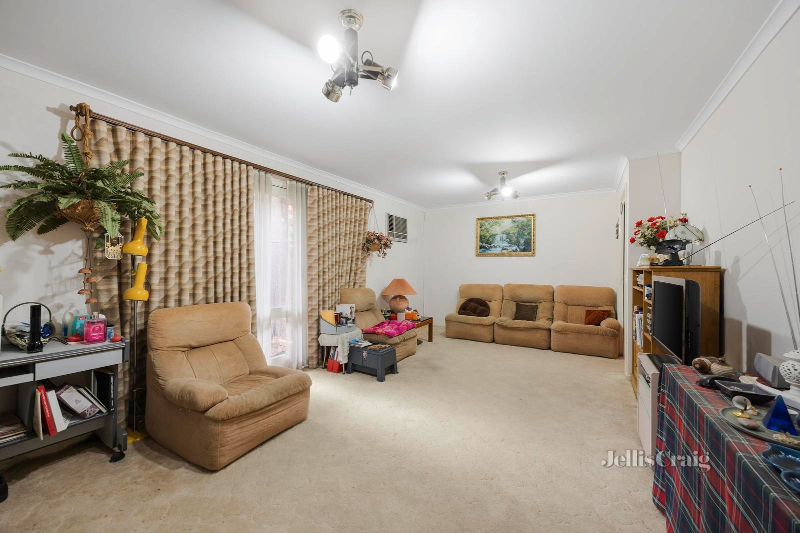 39 Barmah Drive East, Wantirna image 2