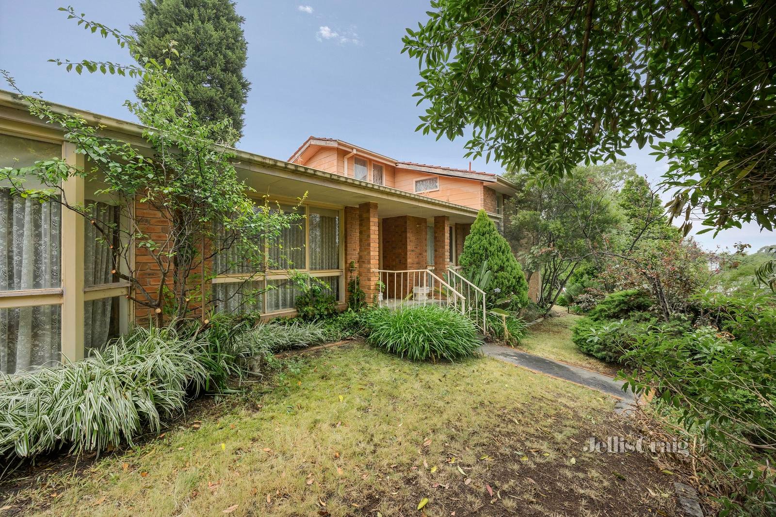 39 Barmah Drive East, Wantirna image 9